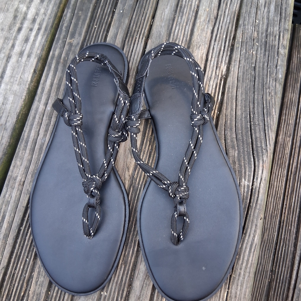 Black Knotted Sandals